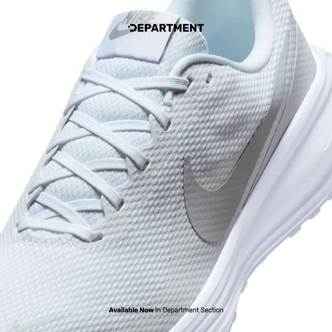 NIKE REVOLUTION 8