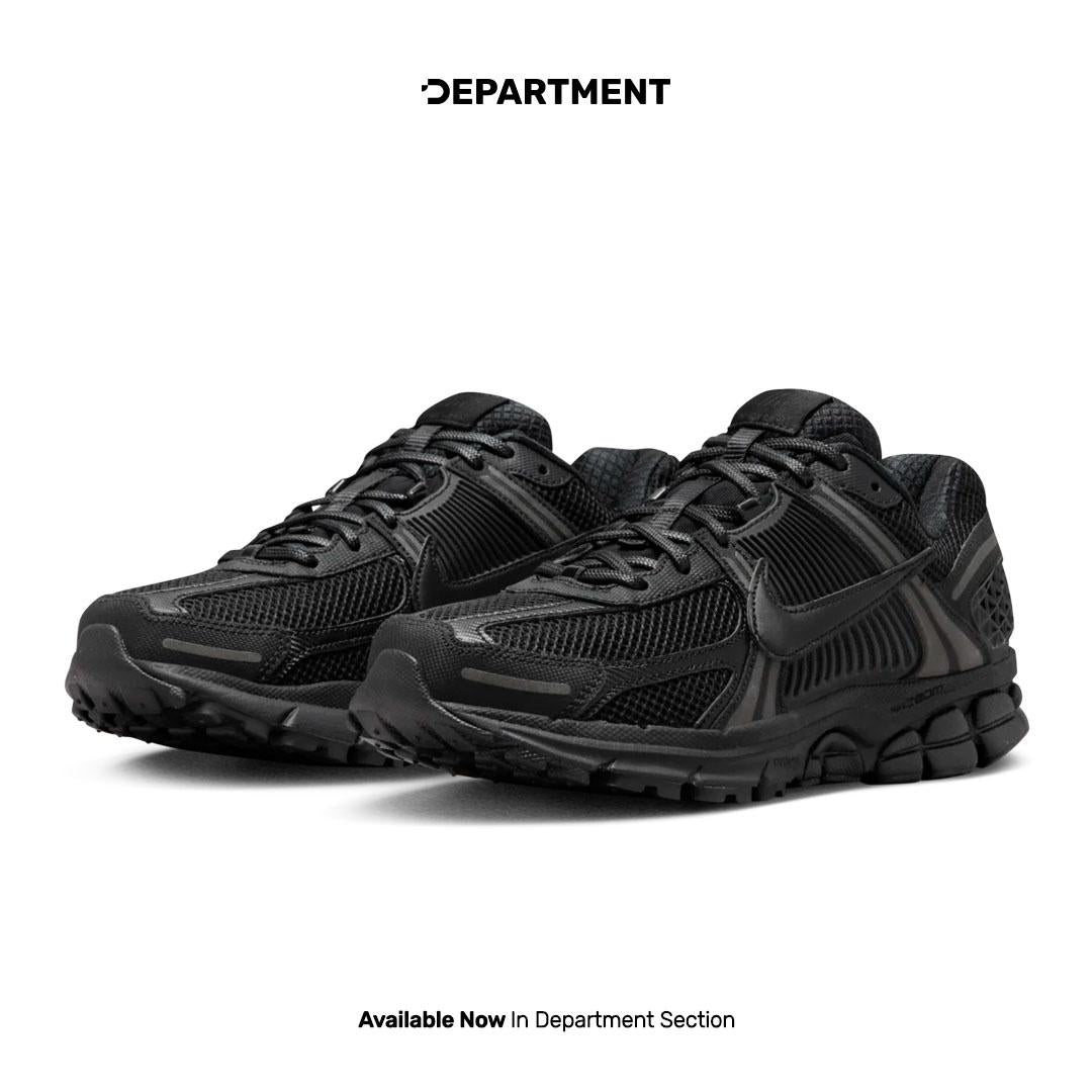 NIKE AIR ZOOM VOMERO 5 Department