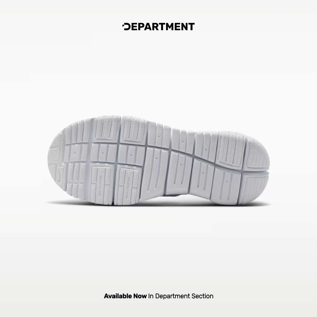 NIKE DYNAMO FREE SE (PS)