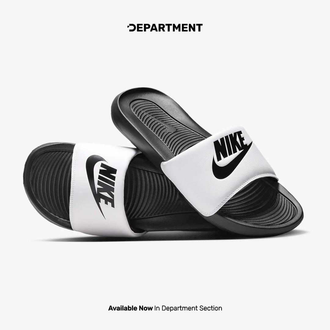 NIKE VICTORI ONE SLIDE Department
