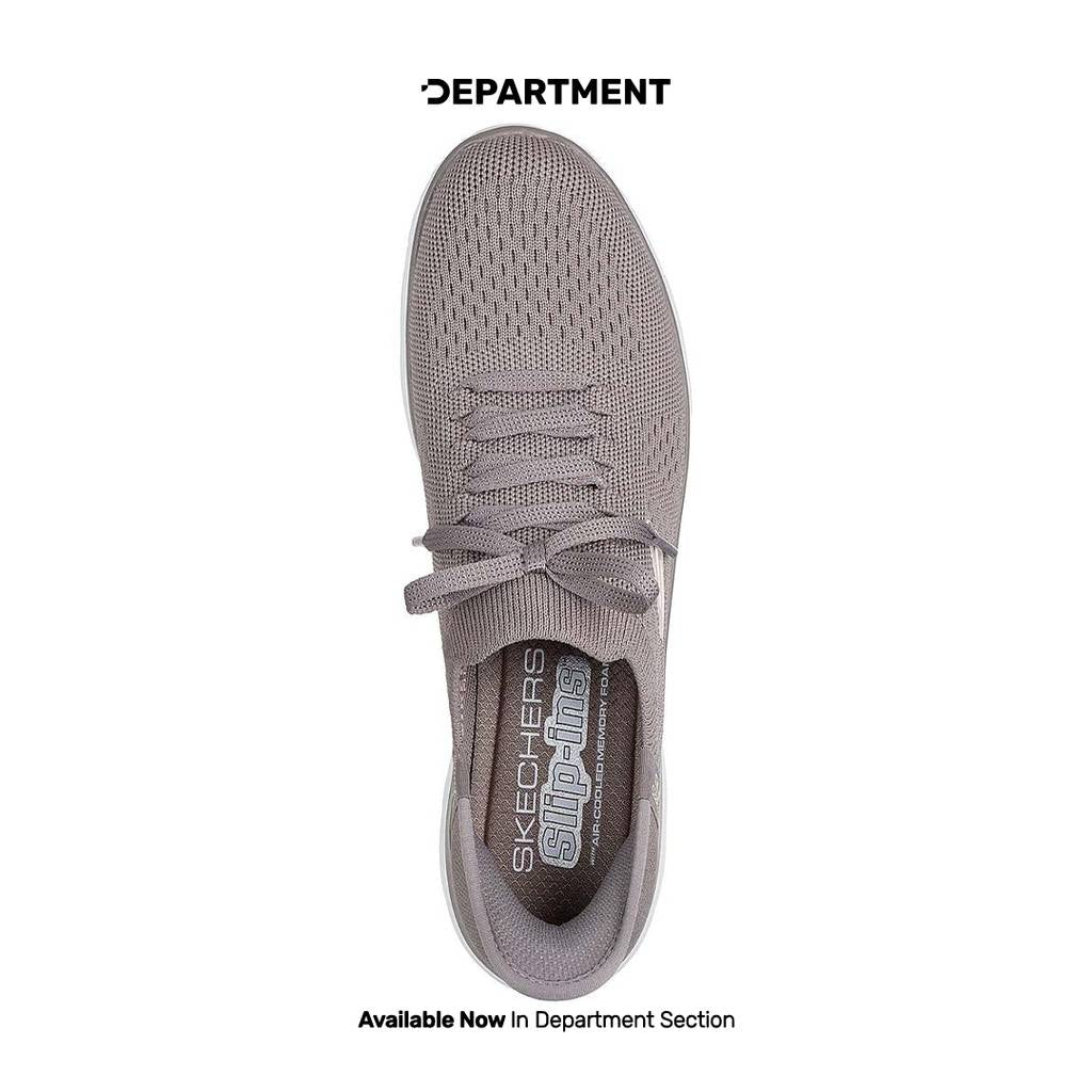 SKECHERS SUMMITS NEW DAILY