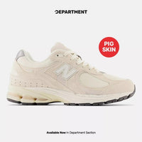 NEW BALANCE 2002R