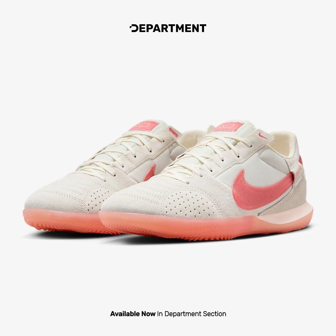 NIKE STREETGATO Department