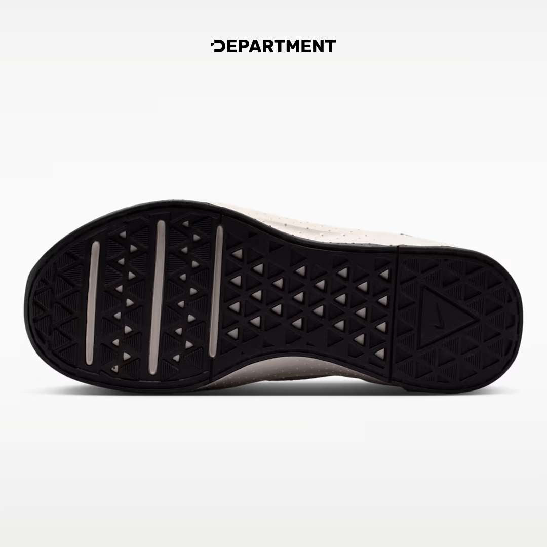 NIKE W MC TRAINER 4