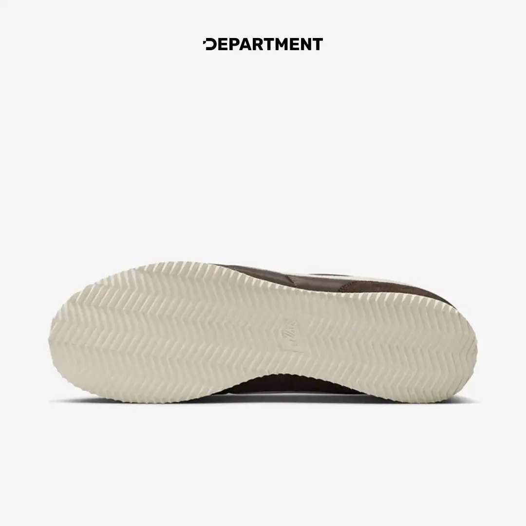 NIKE ACG IZY