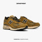 NEW BALANCE 2002R