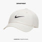 NIKE CLUB UNSTRUCTURED SWOOSH