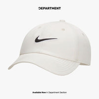 NIKE CLUB UNSTRUCTURED SWOOSH