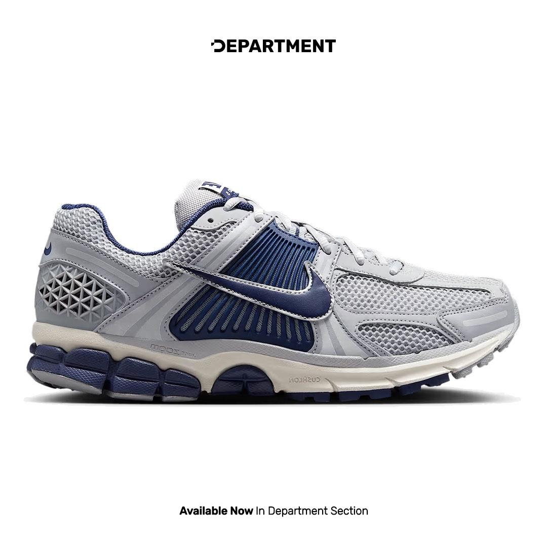NIKE ZOOM VOMERO 5 YANKEES