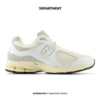 NEW BALANCE 2002R
