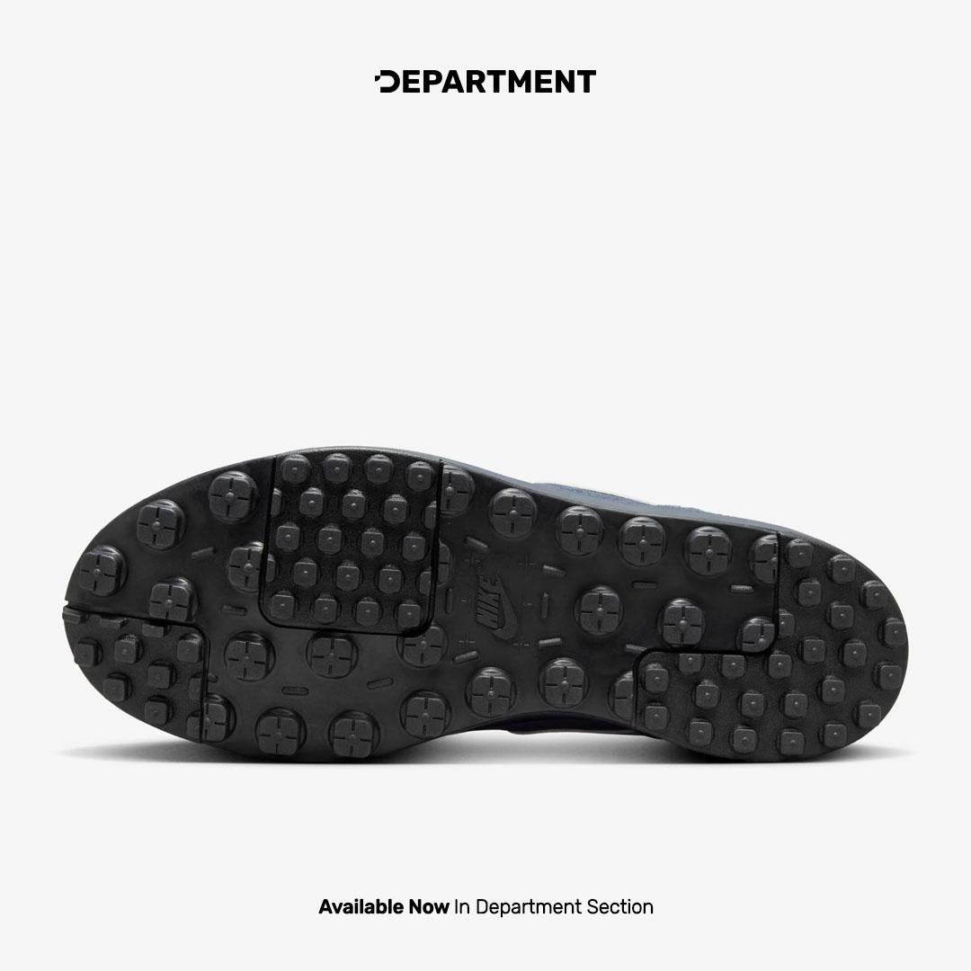 NIKE C1TY