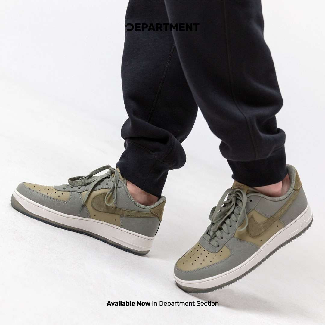NIKE AIR FORCE 1 '07 LV8