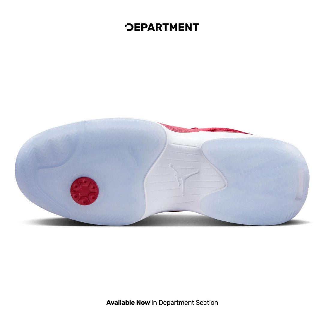 NIKE JORDAN MAX AURA 6