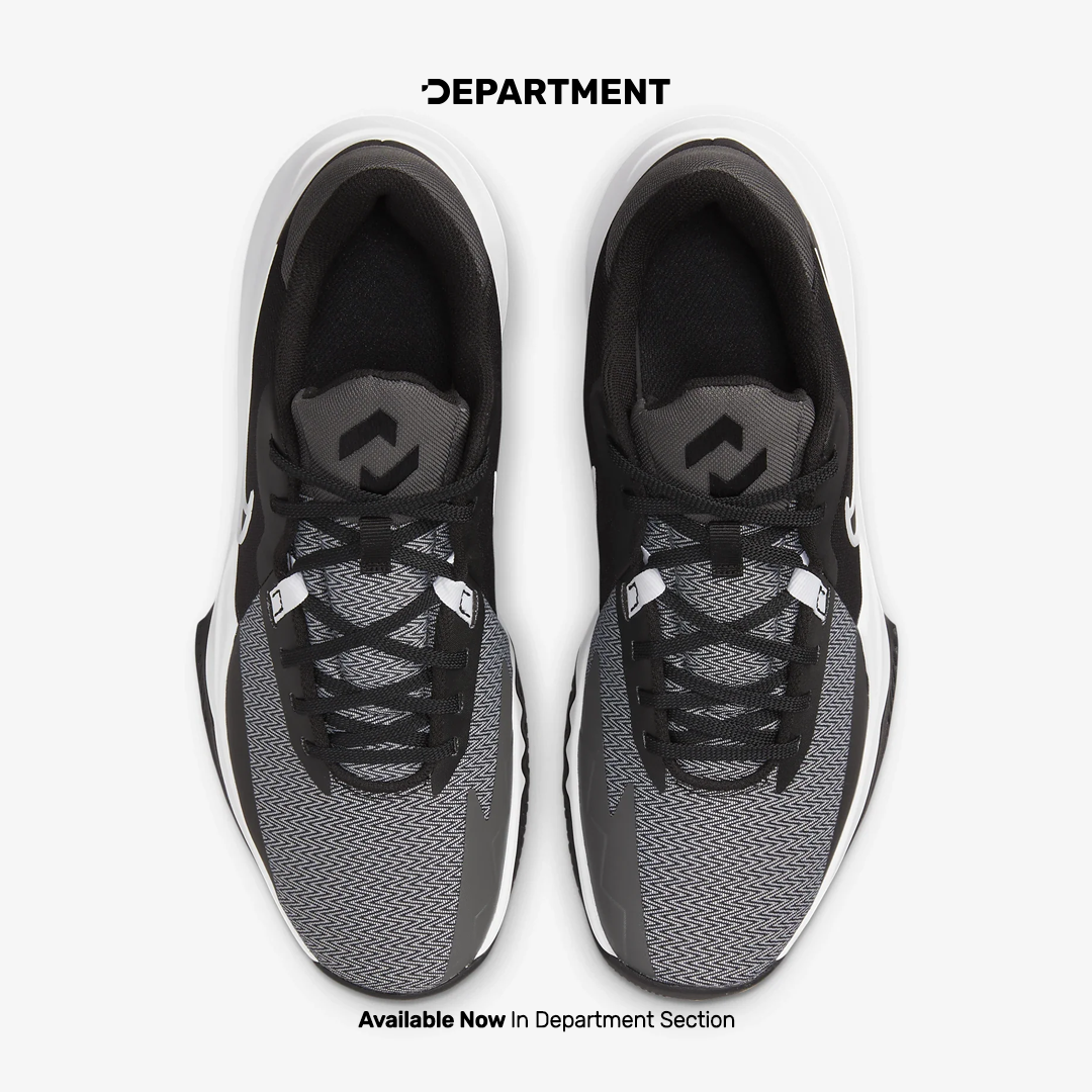 NIKE PRECISION 6