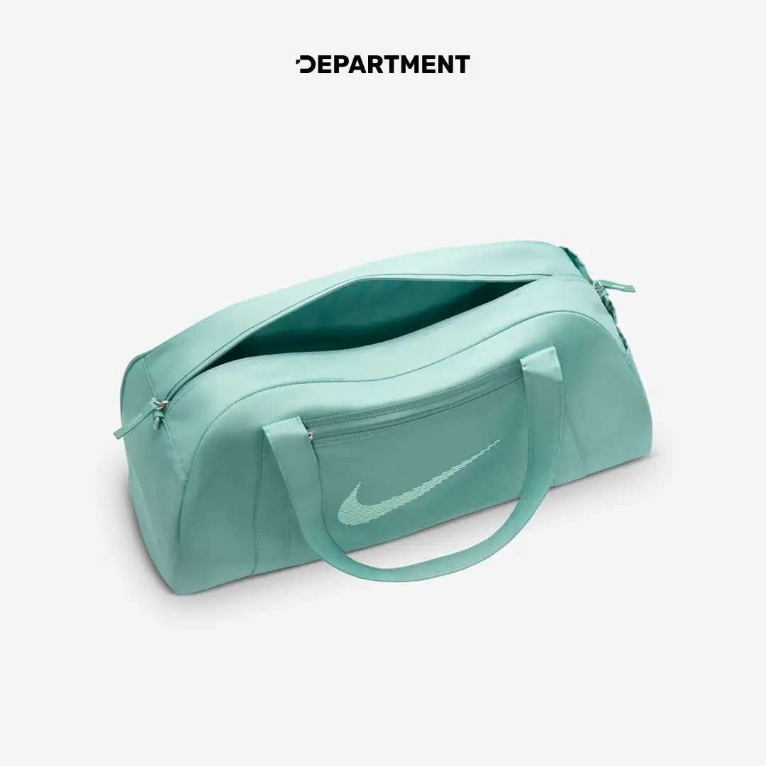 NIKE GYM CLUB