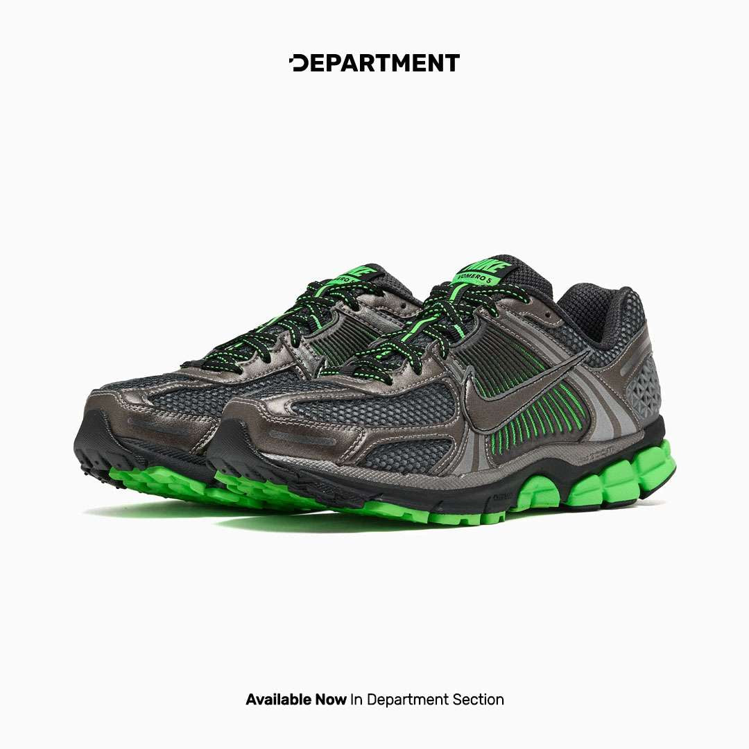 NIKE ZOOM VOMERO 5 SE