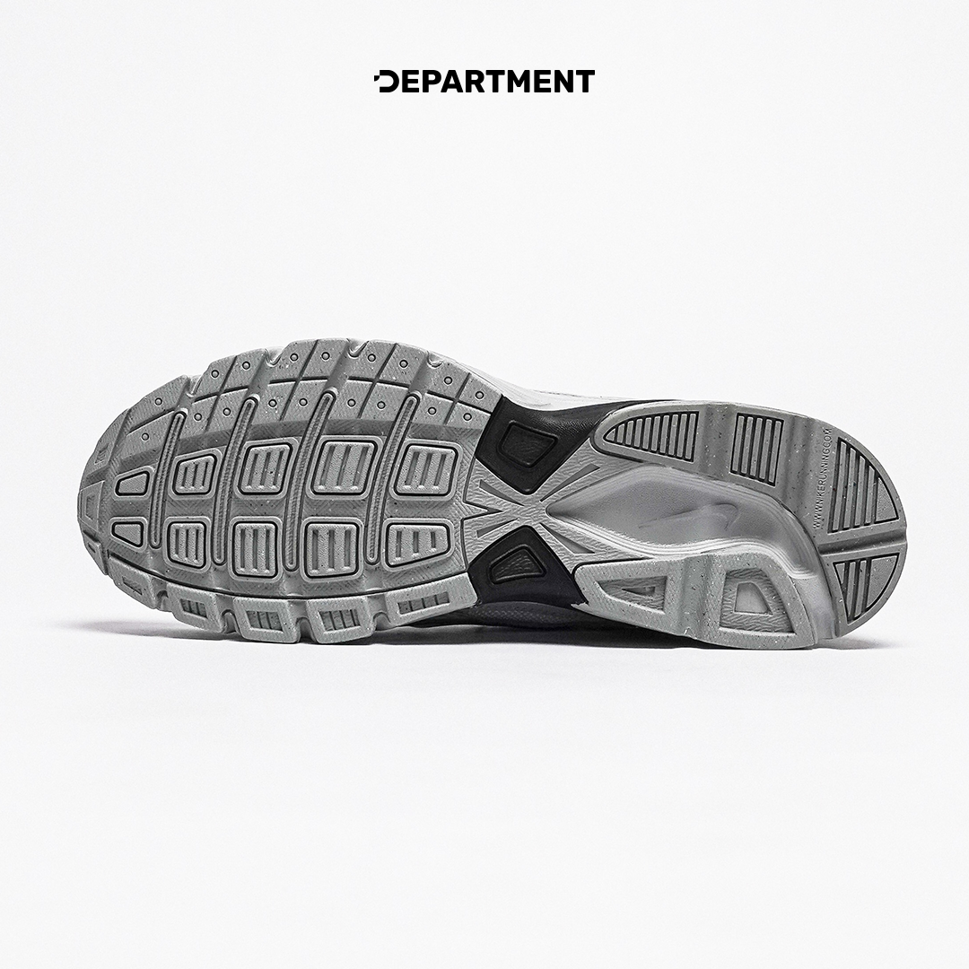 NIKE INITIATOR
