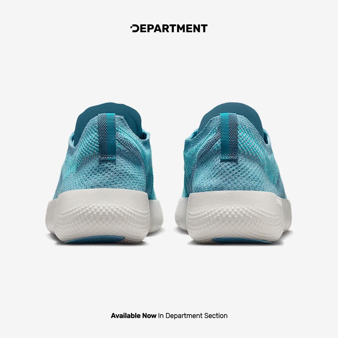 NIKE FREE 2025