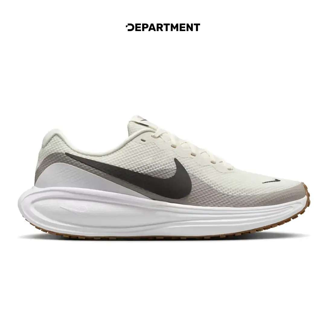 NIKE REVOLUTION 8