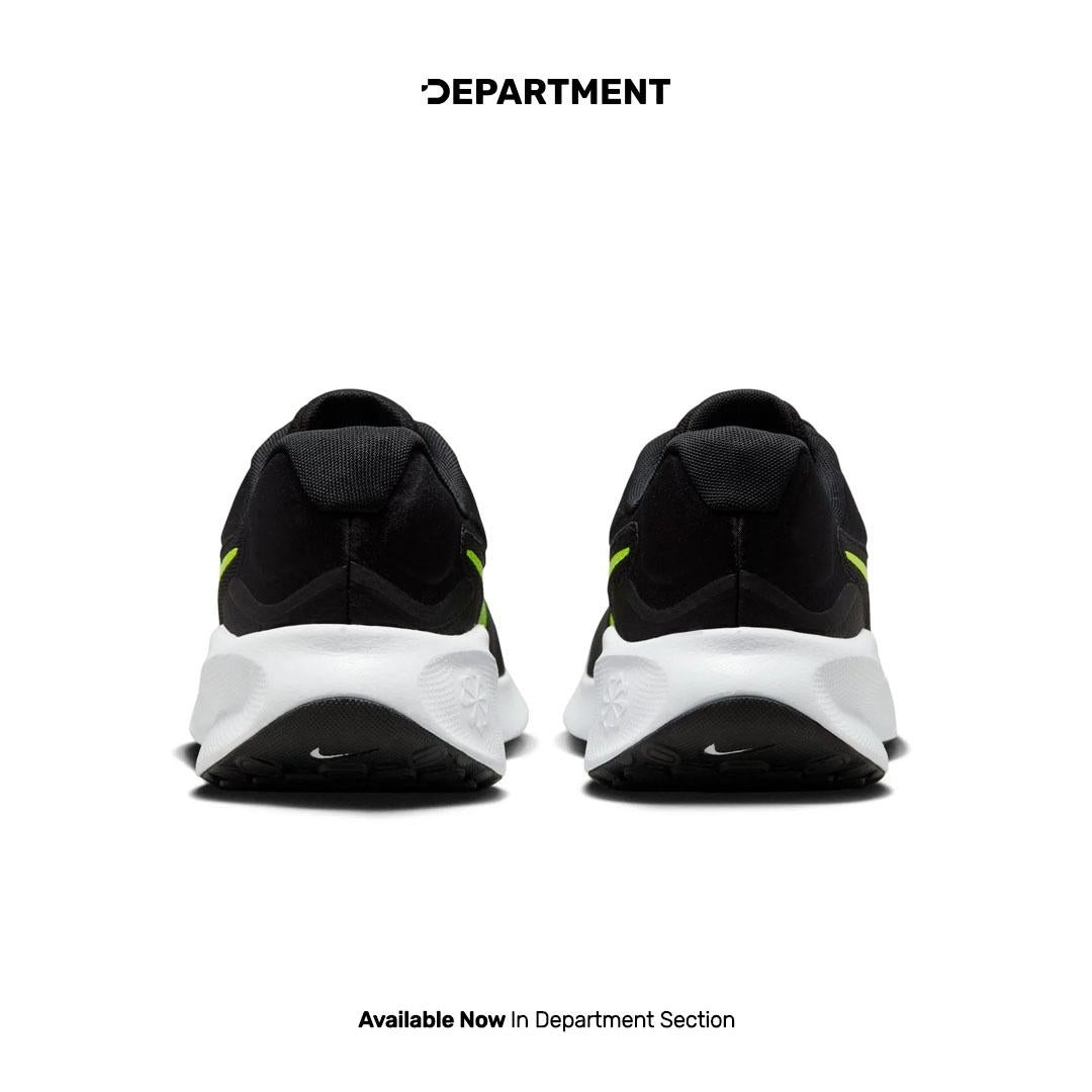 NIKE REVOLUTION 7