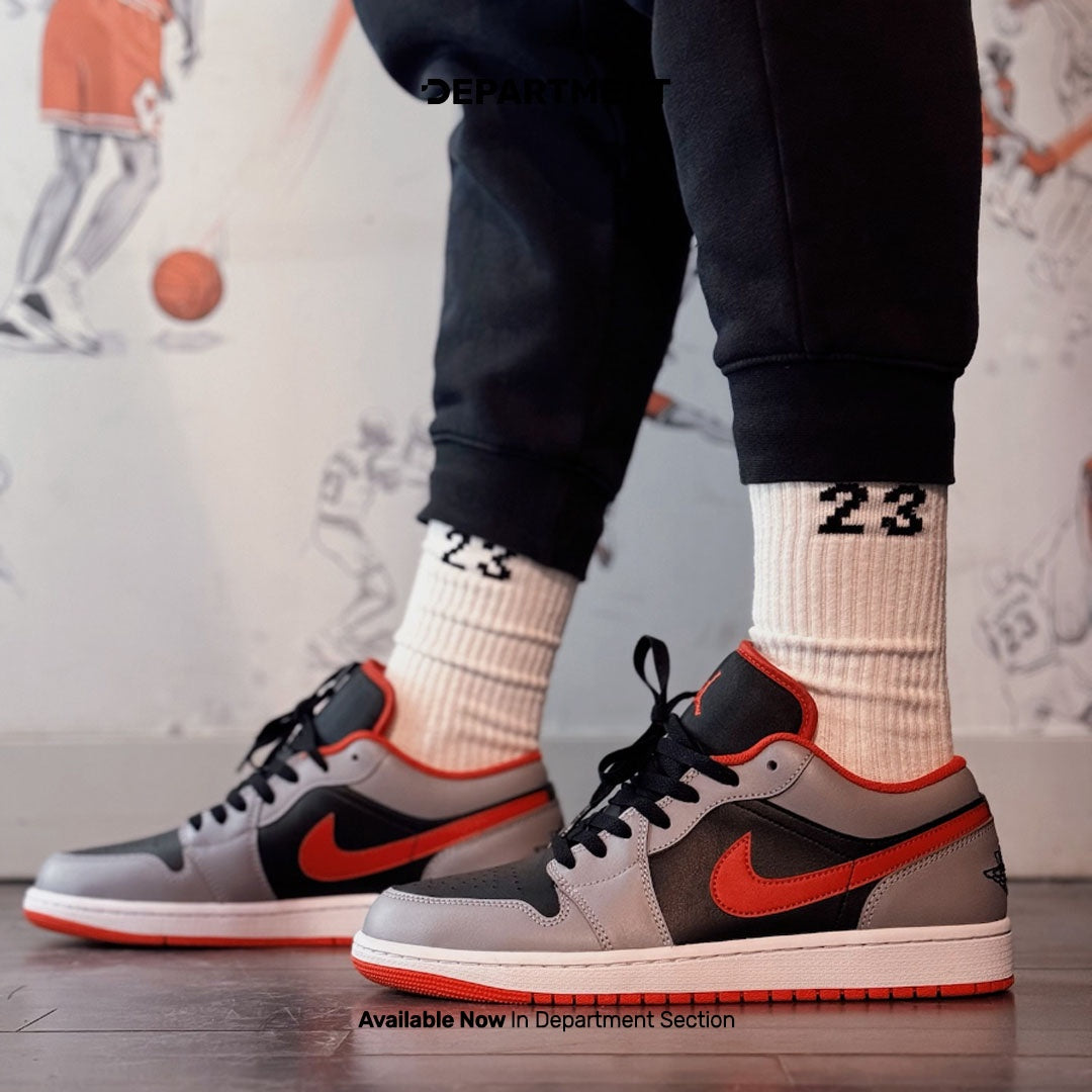 NIKE AIR JORDAN 1 LOW