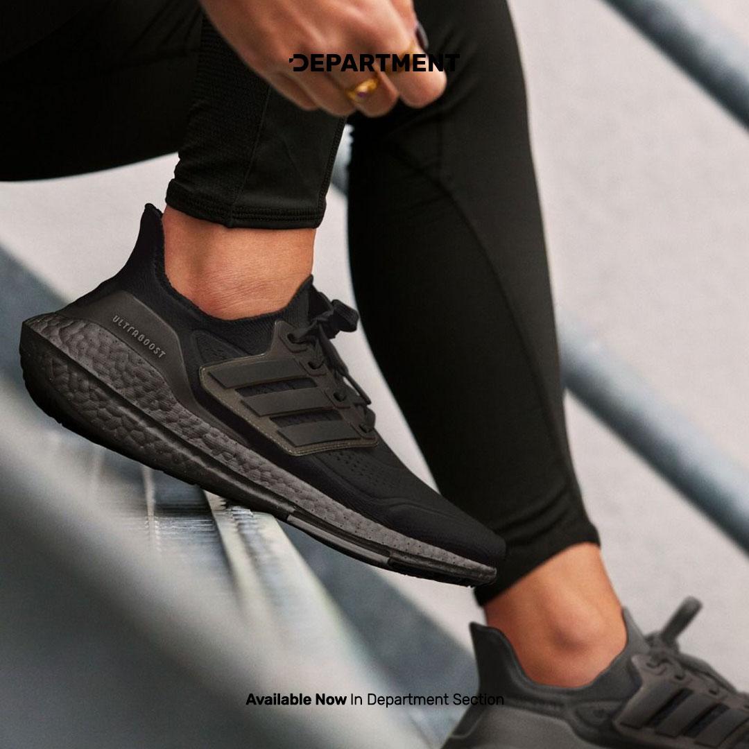 ADIDAS ULTRABOOST 22