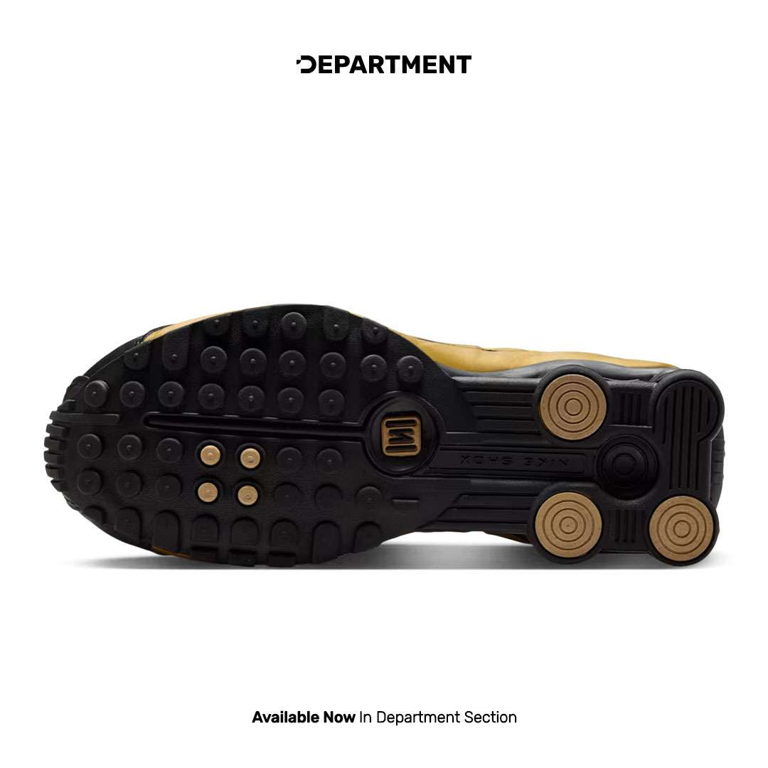 NIKE SHOX R4