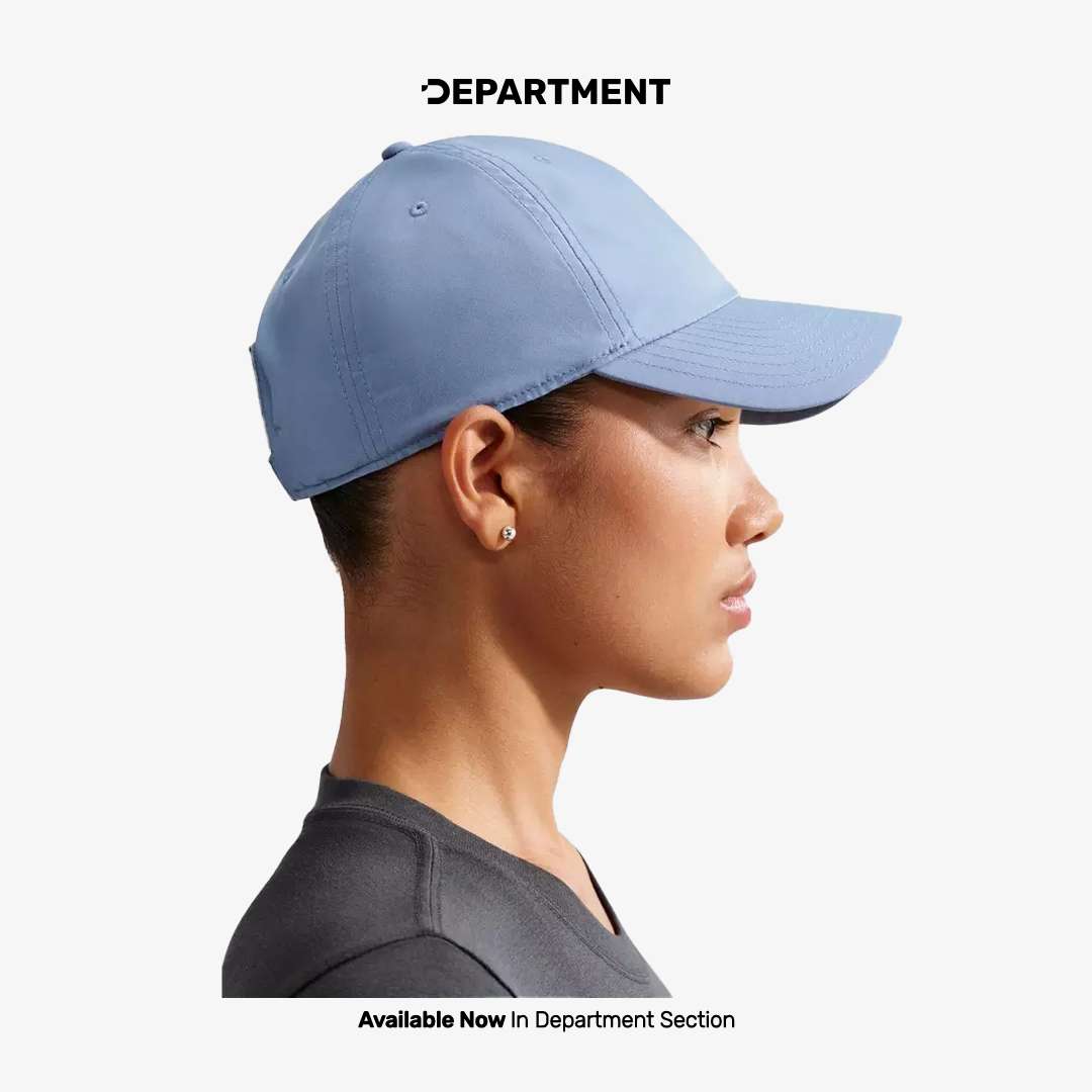 NIKE DRI-FIT CLUB UNSTRUCTURED METAL SWOOSH
