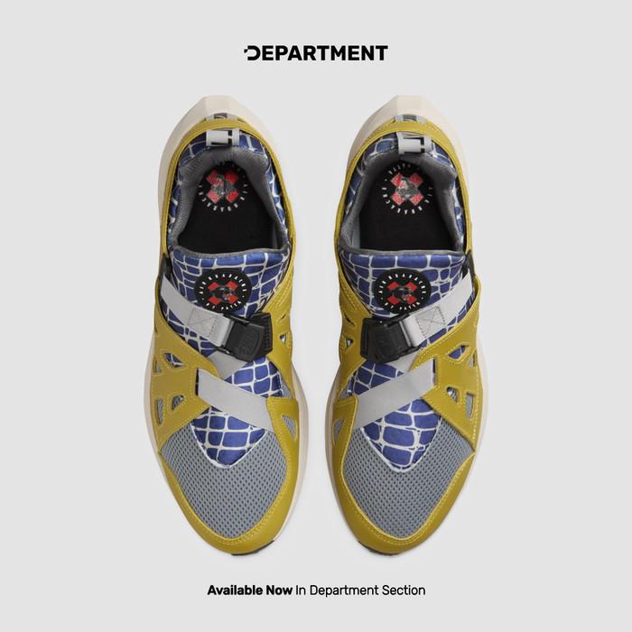NIKE AIR HUARACHE 20Y24 "SAFFRON QUARTZ" X PATTA