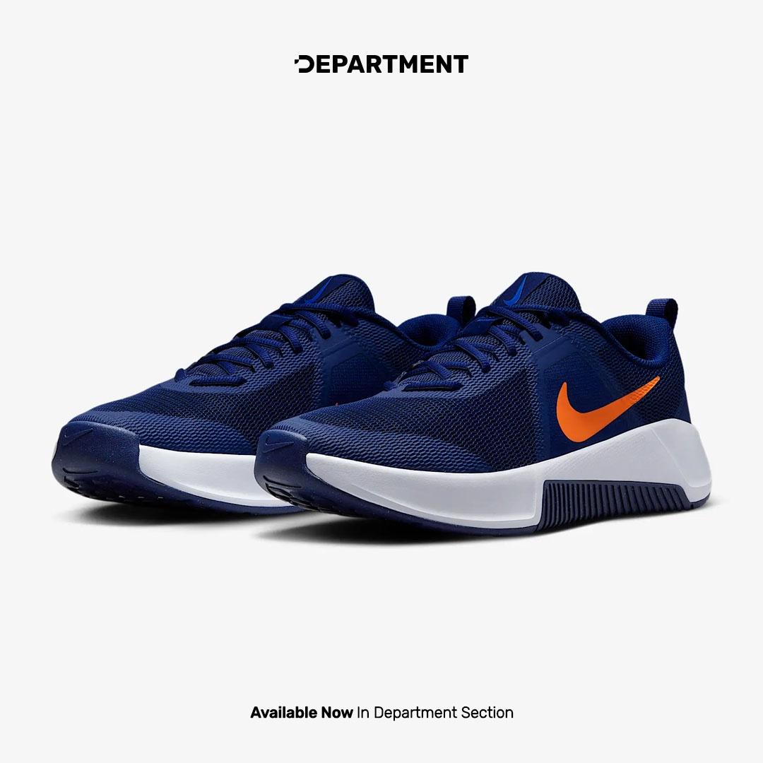 NIKE MC TRAINER 3