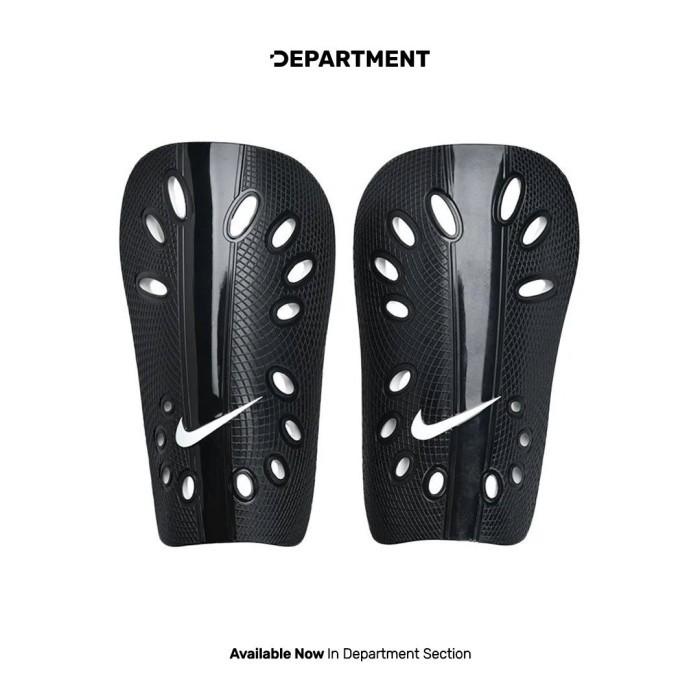 NIKE J FOOTBALL SHINGUARDS