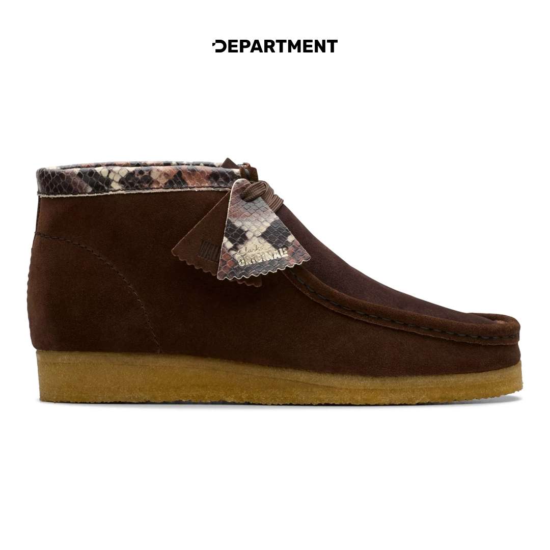 CLARKS WALLABEE BOOT