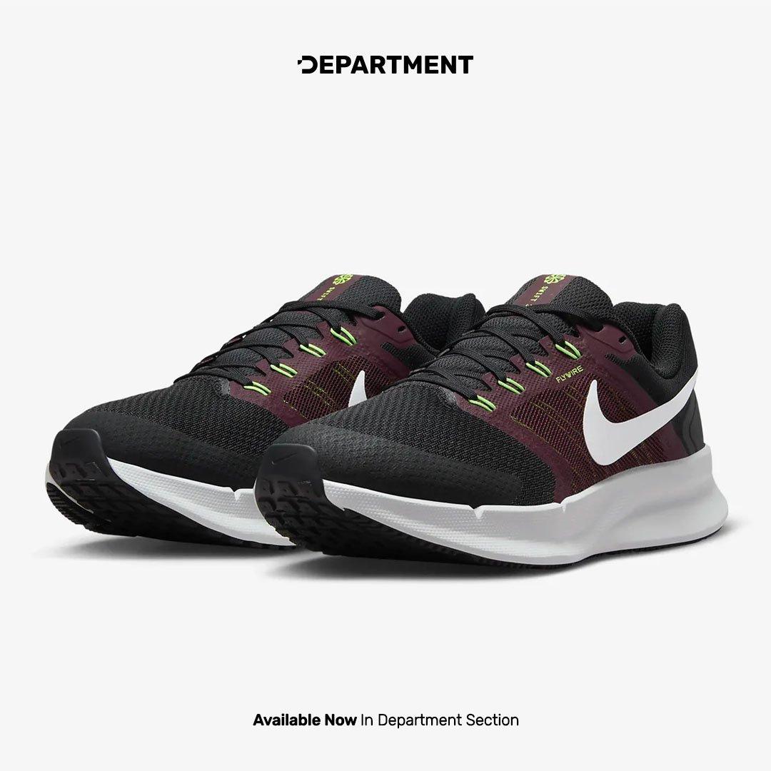 NIKE RUN SWIFT 3 Department