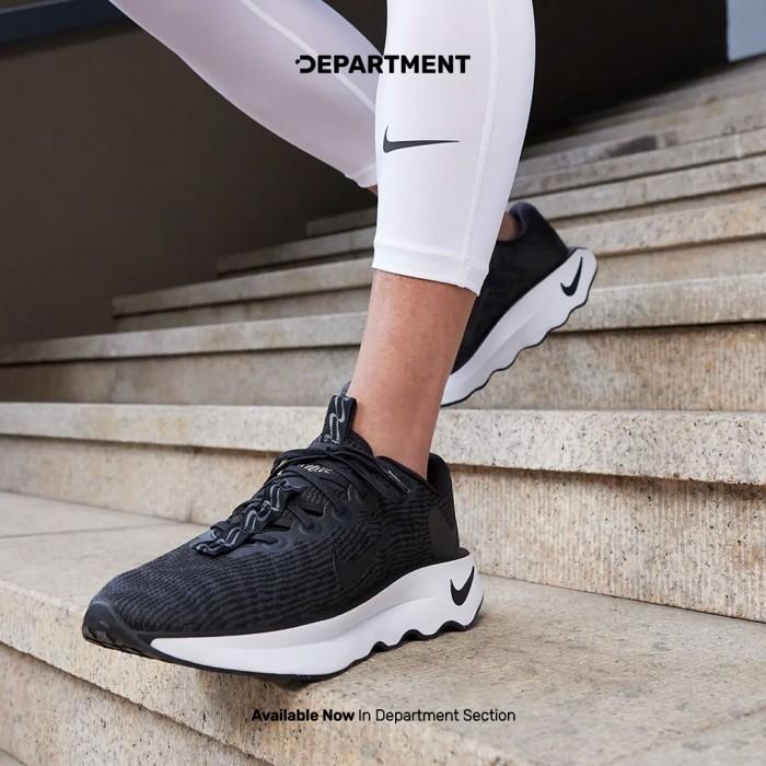 NIKE MOTIVA