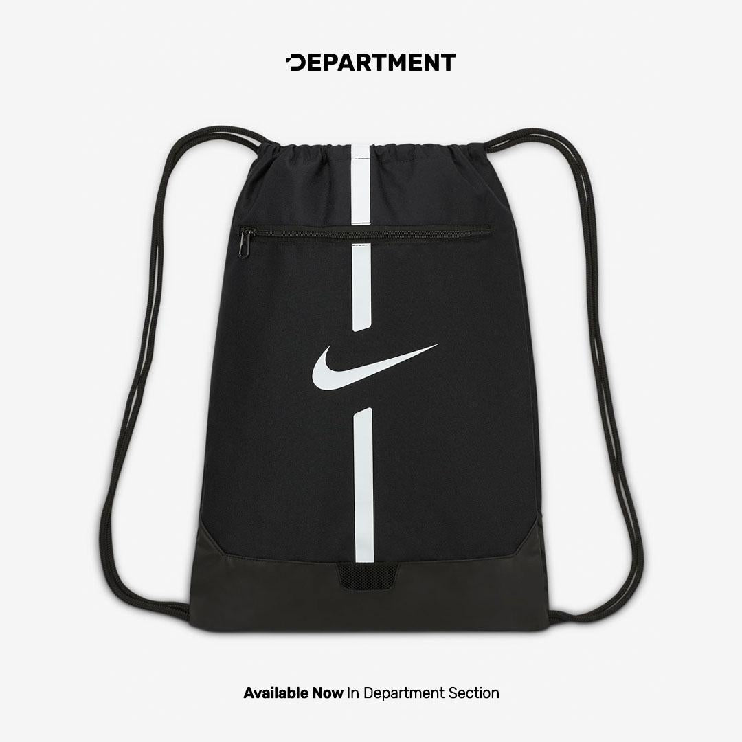 NIKE ACADEMY FOOTBALL