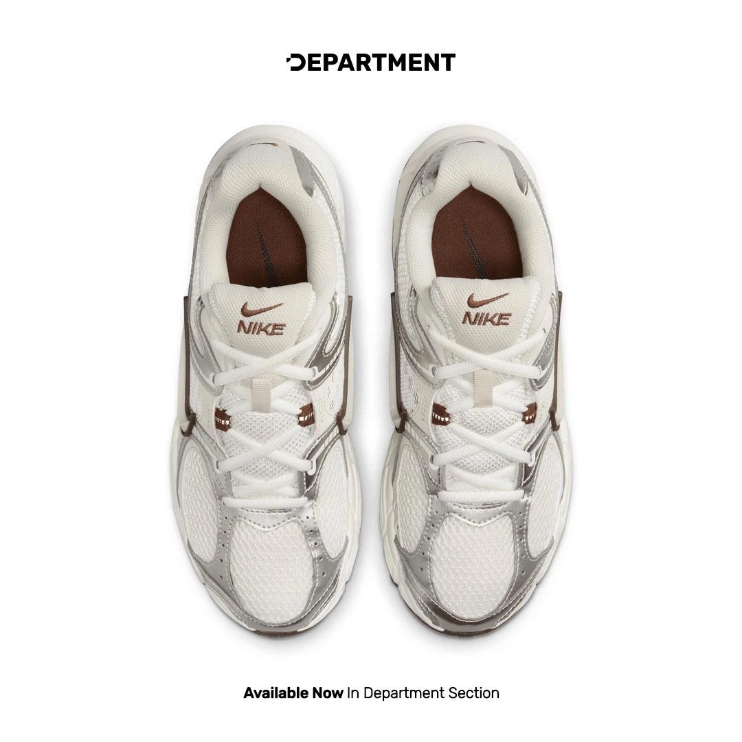 NIKE WMNS V5 RNR