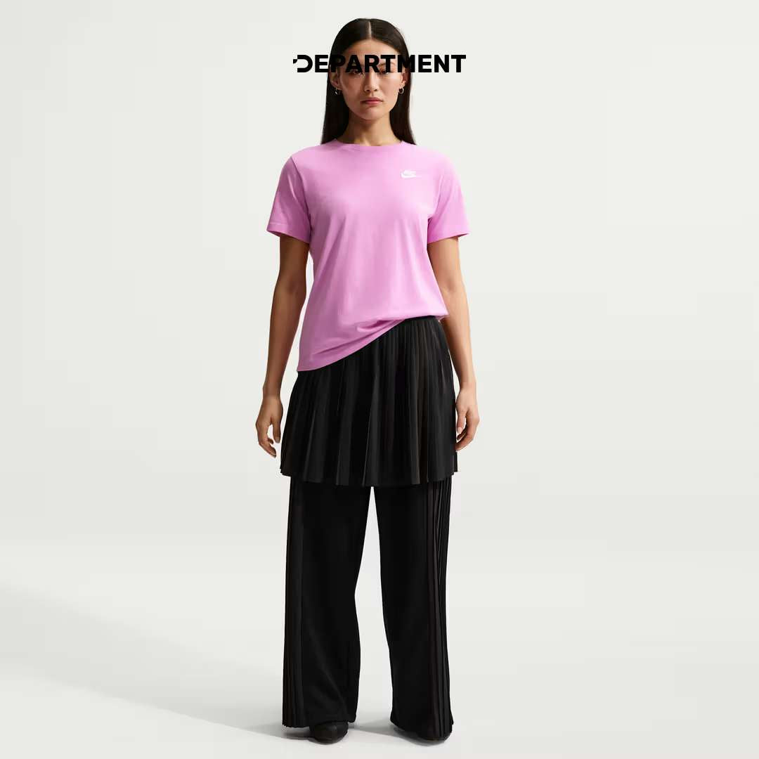 NIKE SPORTSWEAR CLUB ESSENTIALS