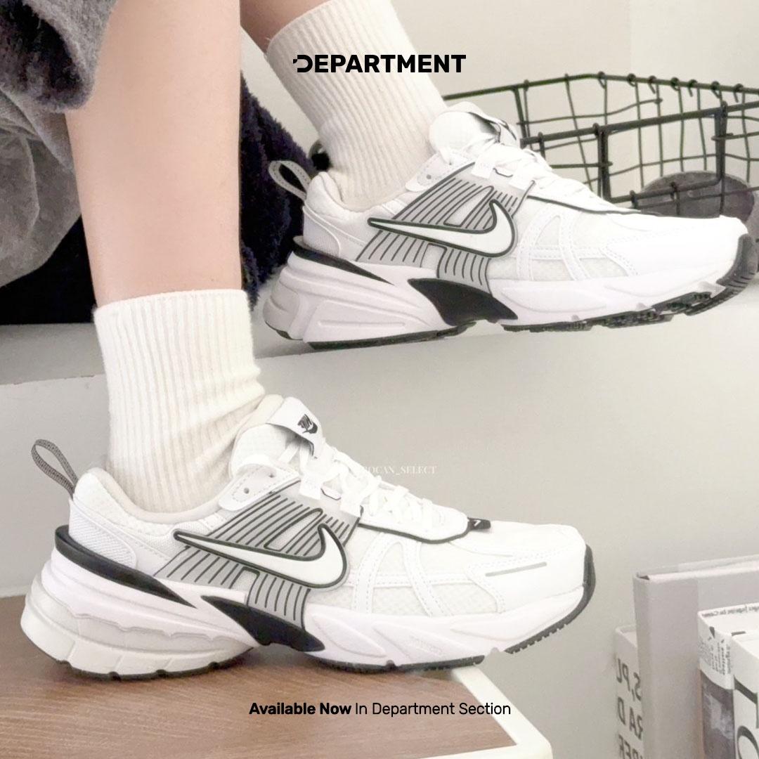 NIKE WMNS V2K RUN