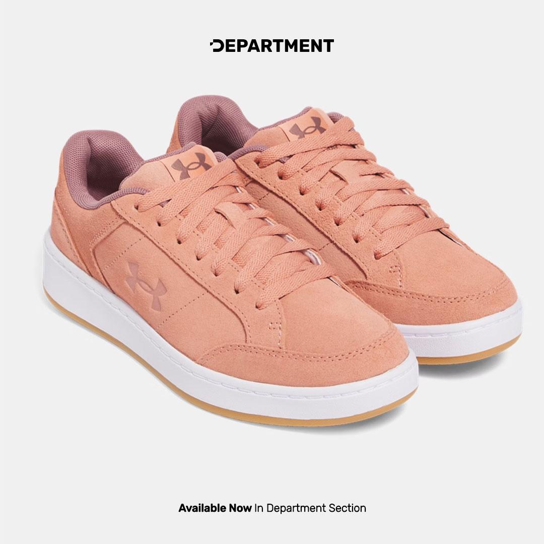 UNDER ARMOUR W OFFICIAL SUEDE