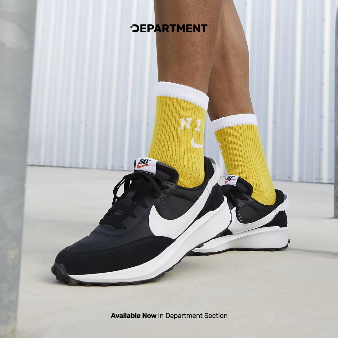 NIKE WAFFLE DEBUT Department
