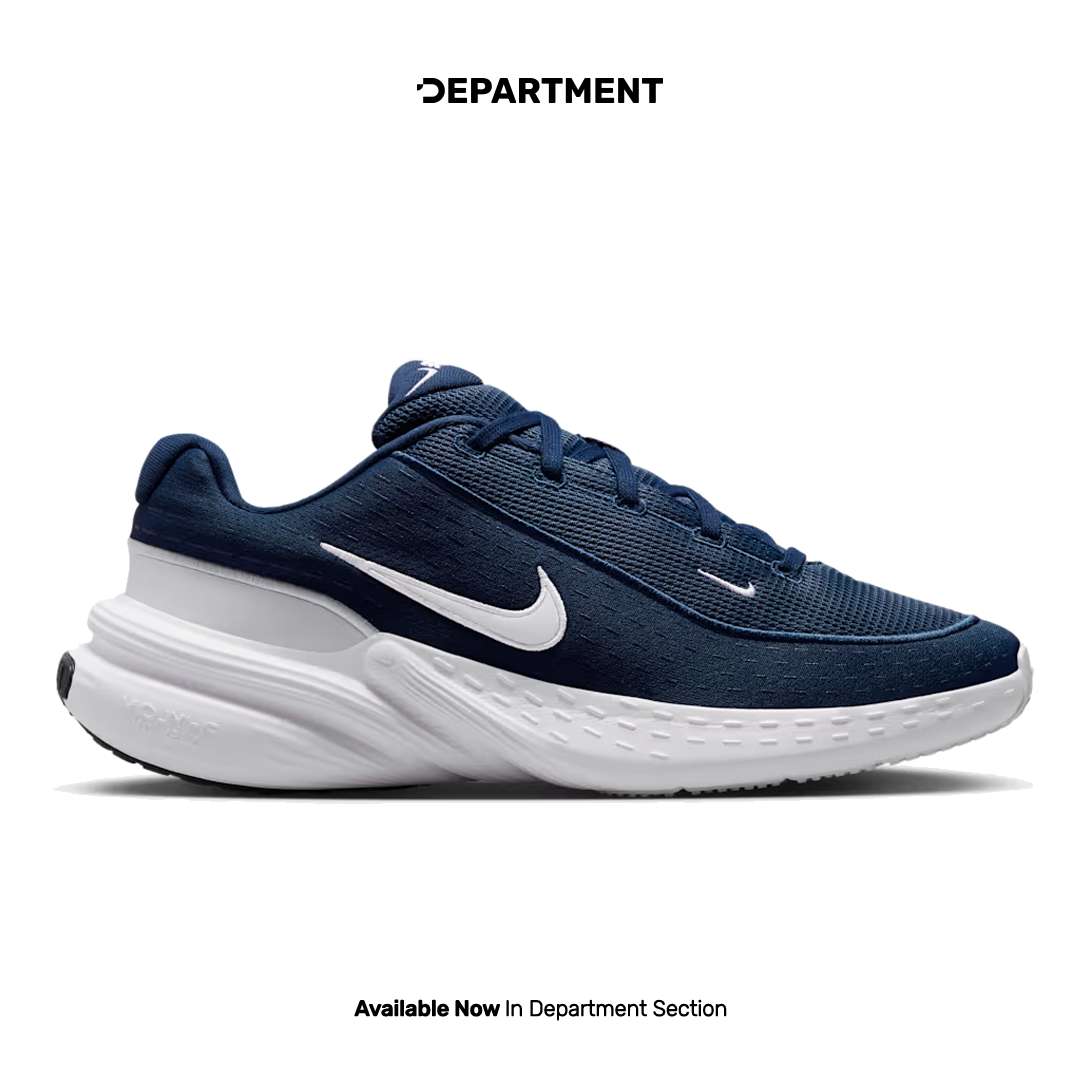 NIKE UPLIFT SC