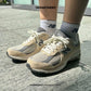 NEW BALANCE 2002R