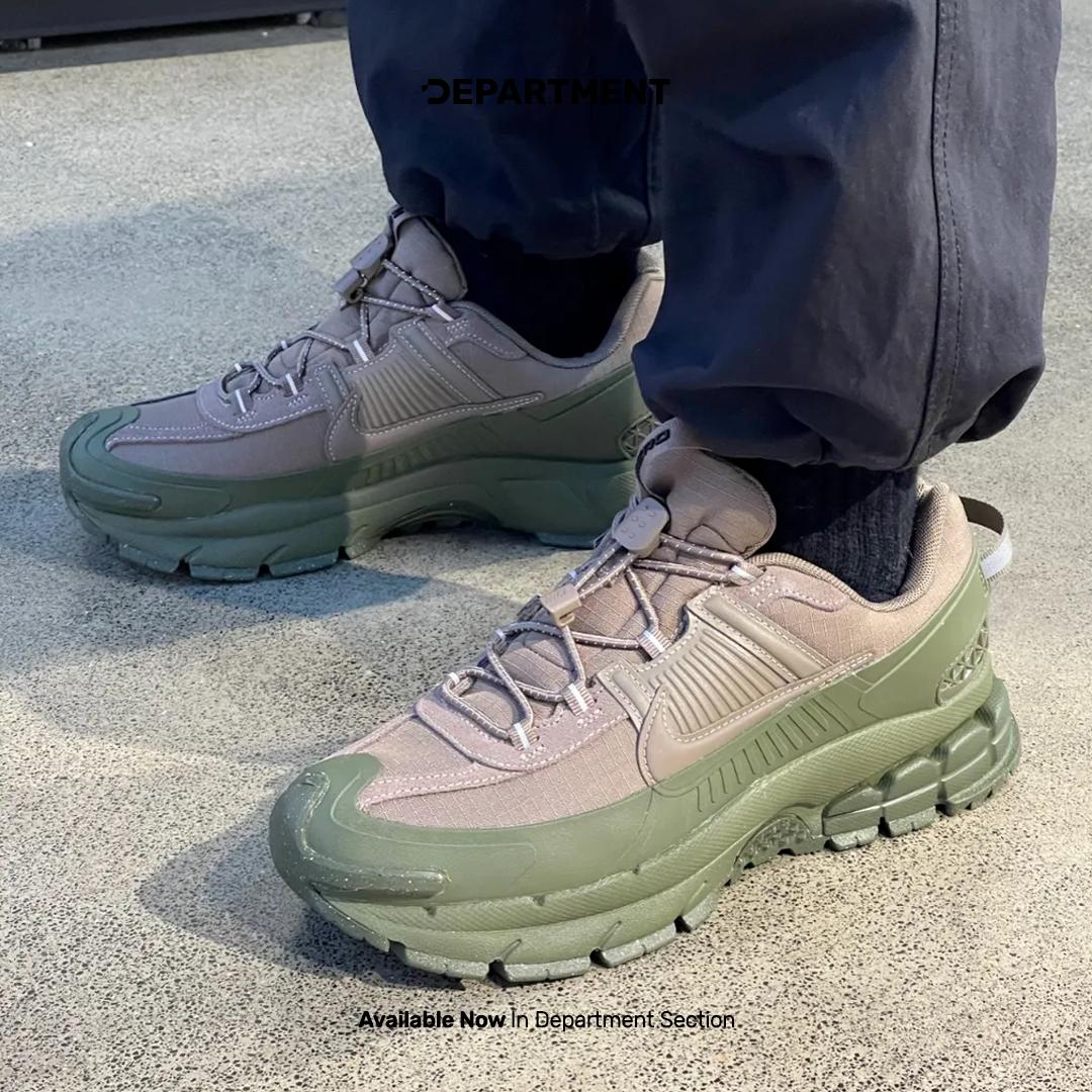 NIKE ZOOM VOMERO ROAM