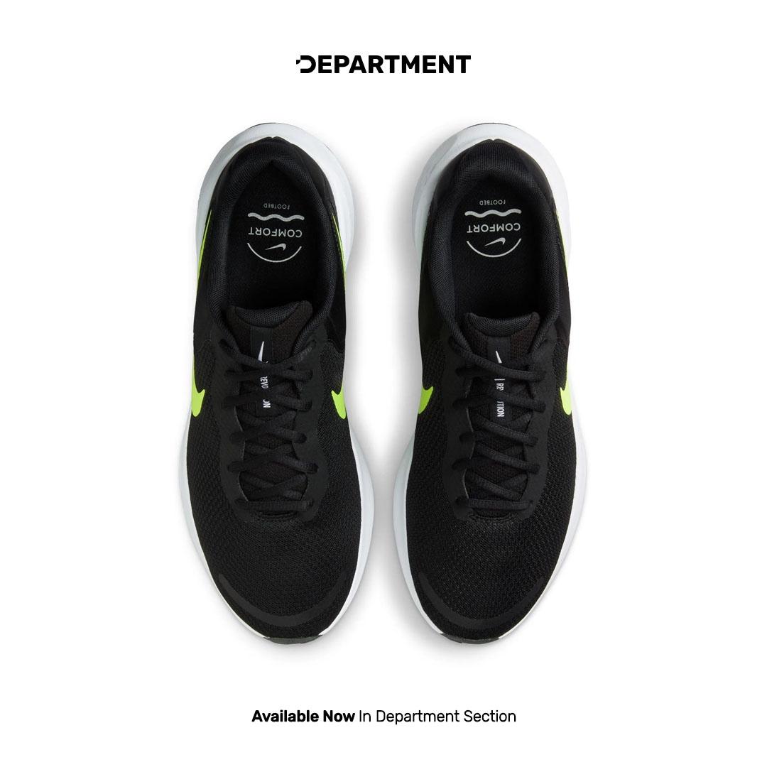 NIKE REVOLUTION 7