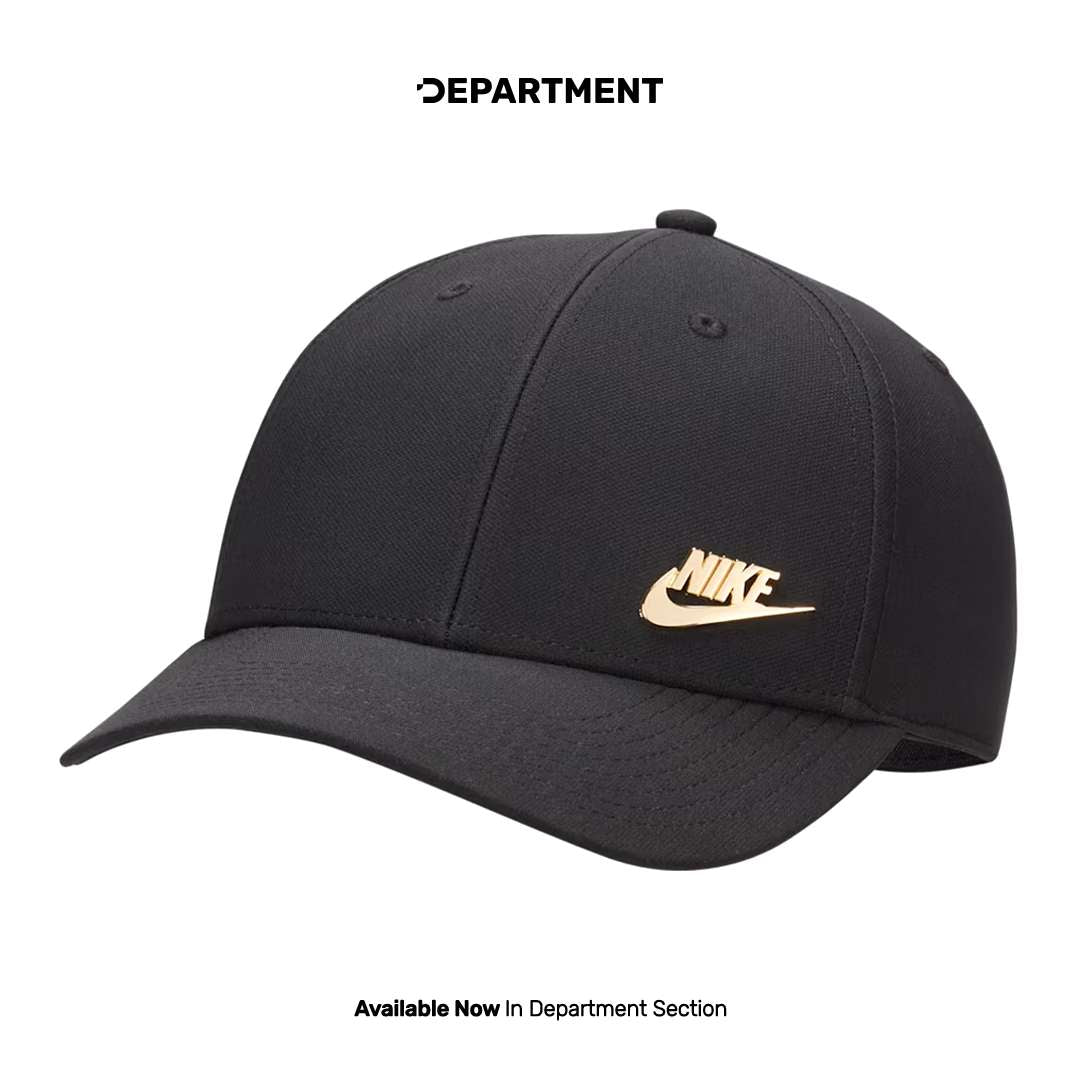 NIKE DRI-FIT CLUB STRUCTURED METAL LOGO