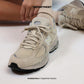 NEW BALANCE 2002R