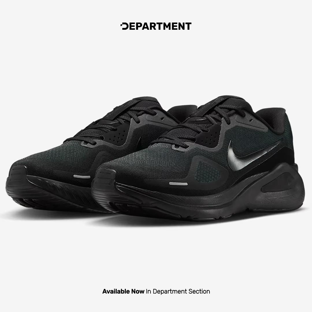 NIKE STRUCTURE 26