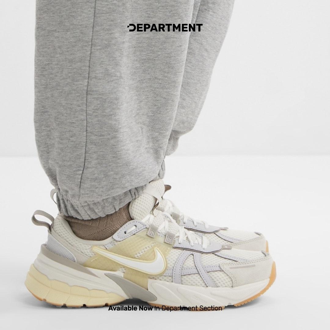 NIKE WMNS V2K RUN