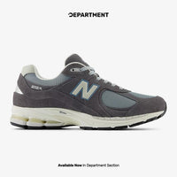 NEW BALANCE 2002R