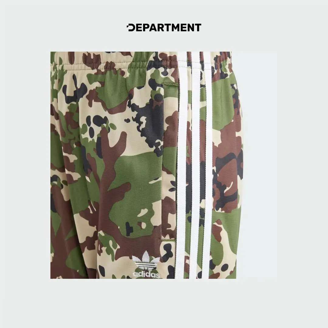 ADIDAS CAMO SST